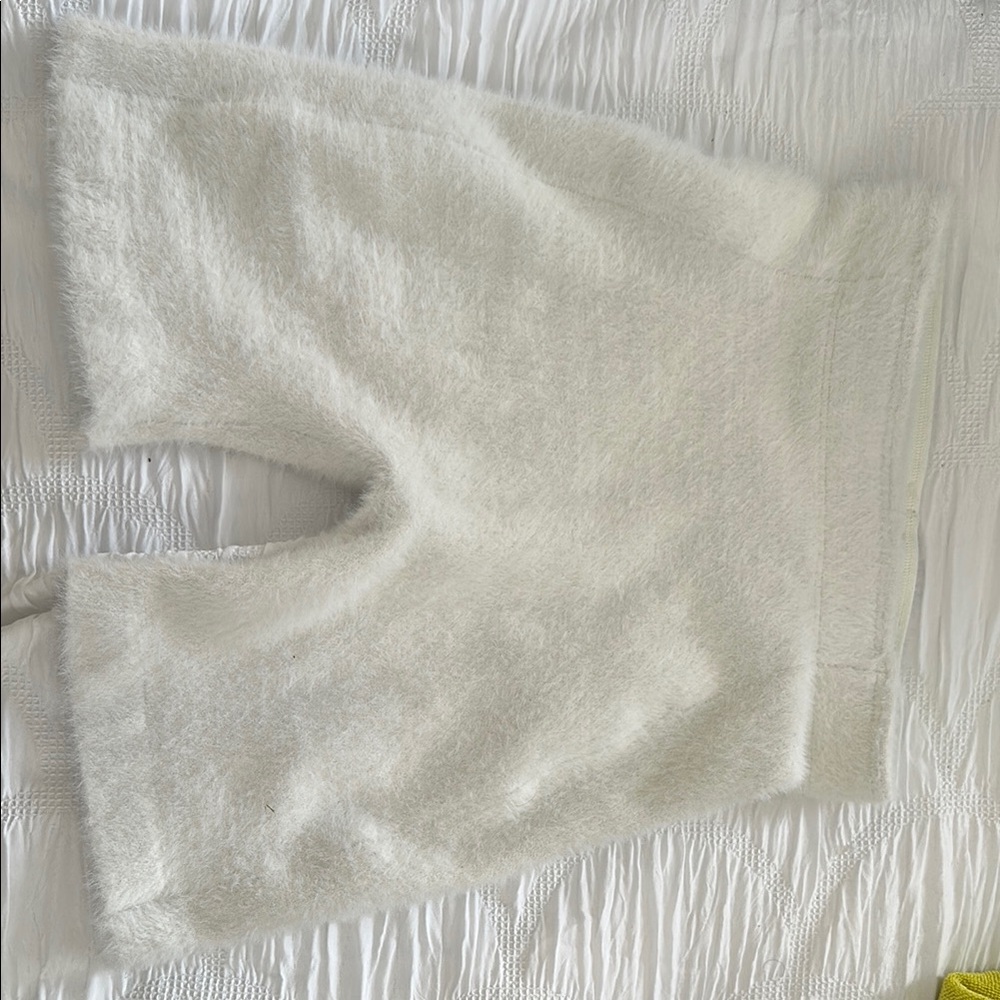 Gym shark X Whitney Simmons Cozy White Fuzzy Shorts